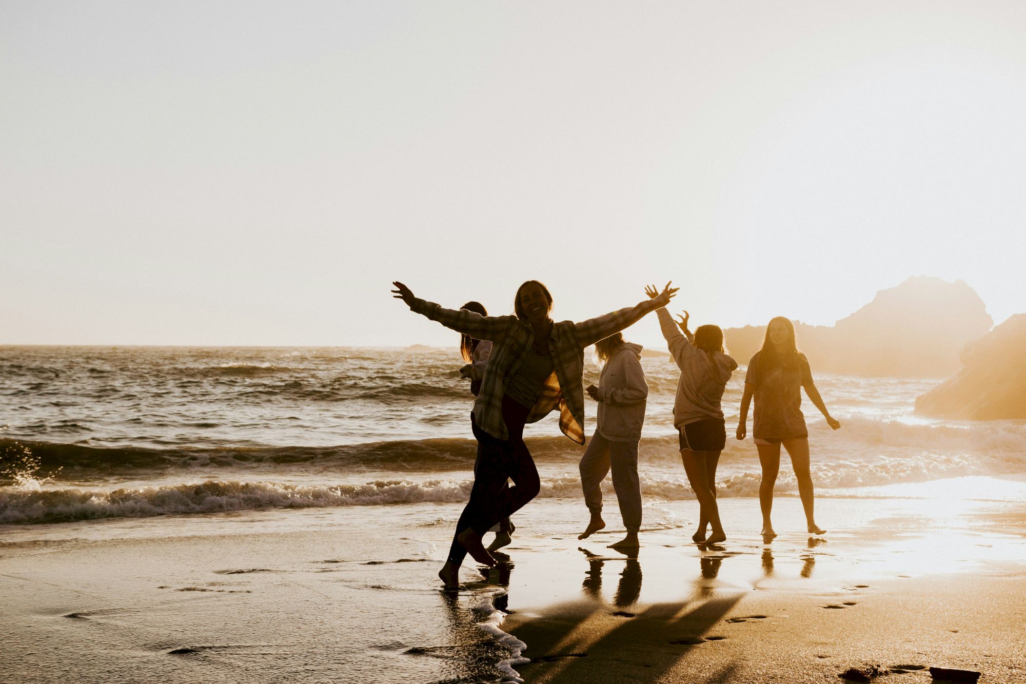 Cambria Landing Inn & Suites